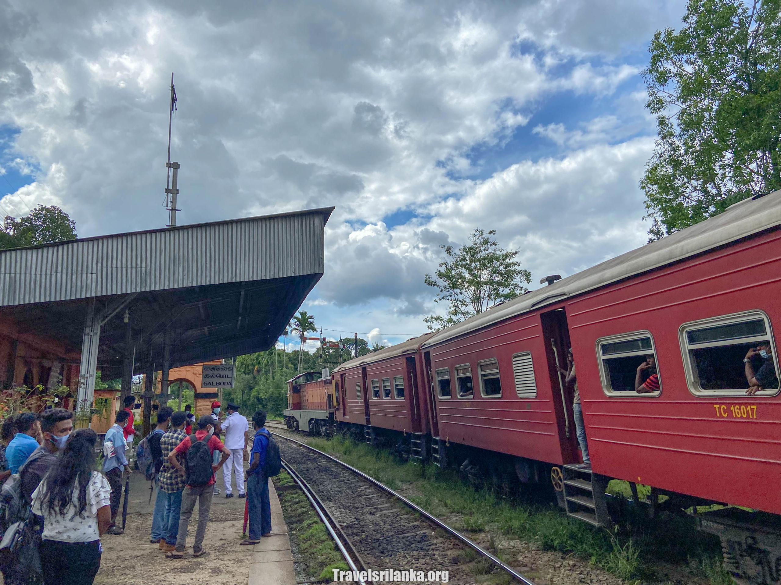 Train stopped at galaboda Railway Station